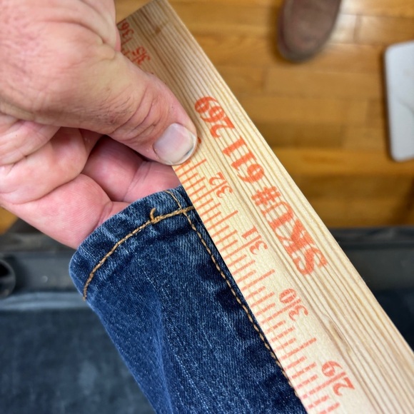 Old Navy The Flirt Women’s Mid-rise Blue Straight Leg Jeans w/distressing Sz 10 - Picture 9 of 12